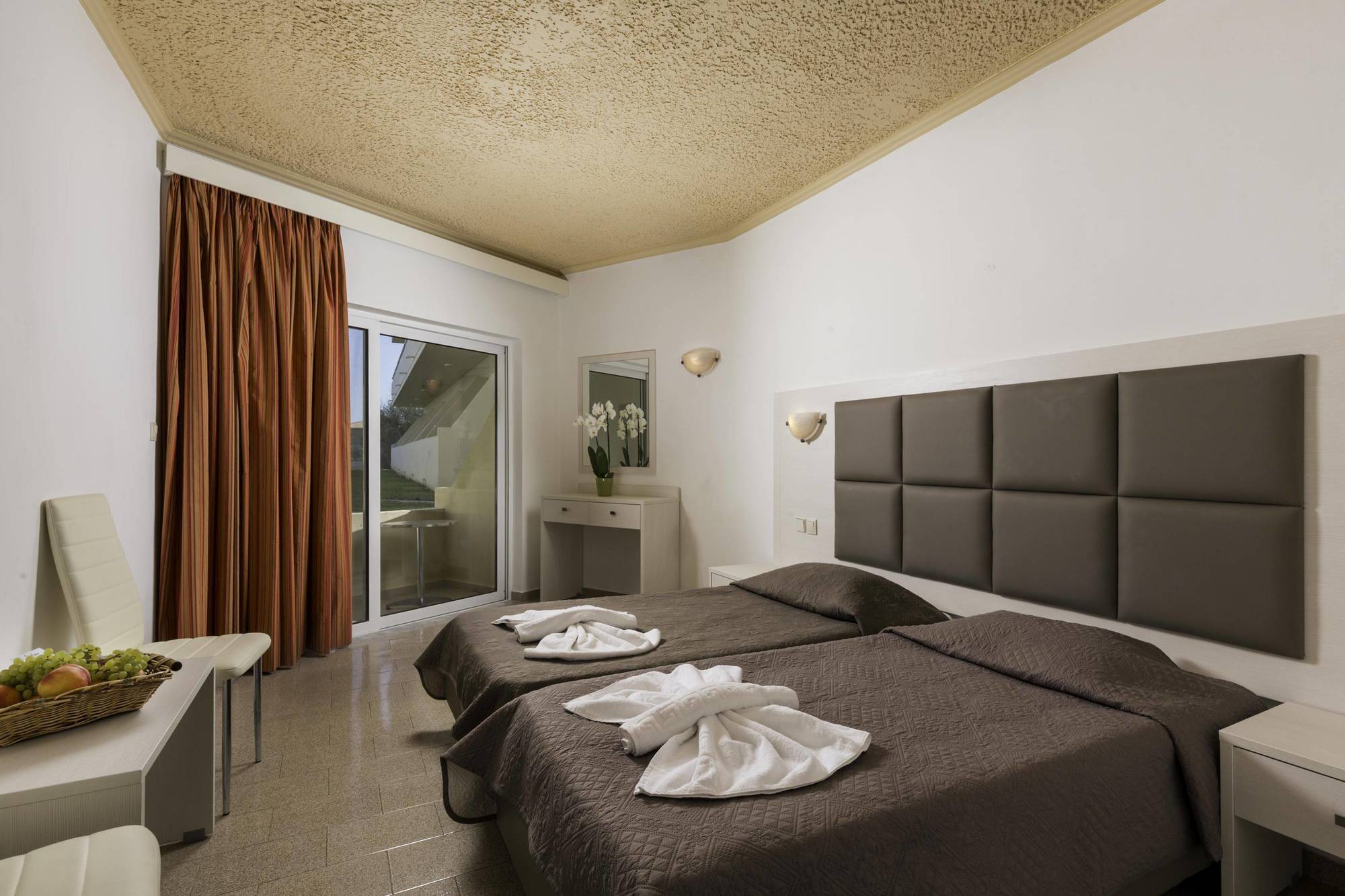 Relax Hotel Kolymbia Exterior foto